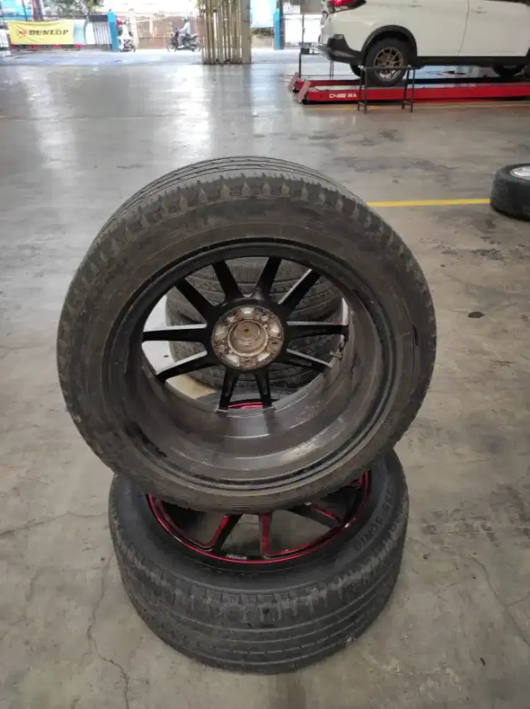 Velg Jip/Rush/Terios R18 Pcd 5/114 ET40+BanGoodyear235/50 belidulu14jt