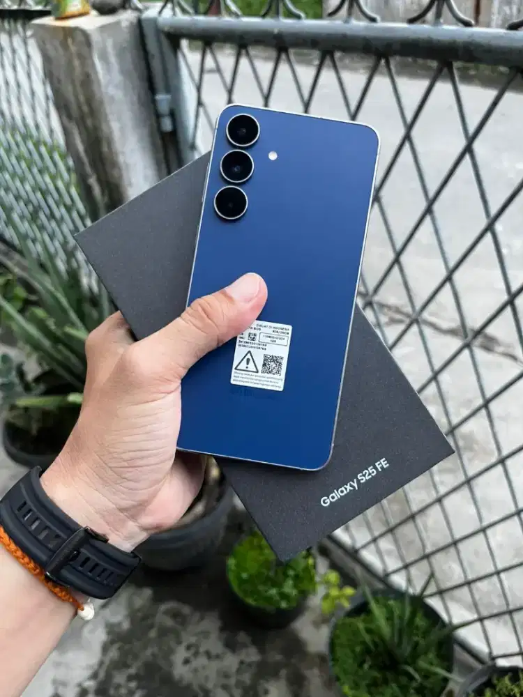 Samsung S25 FE 5G 8/256 Garansi Resmi November 2026