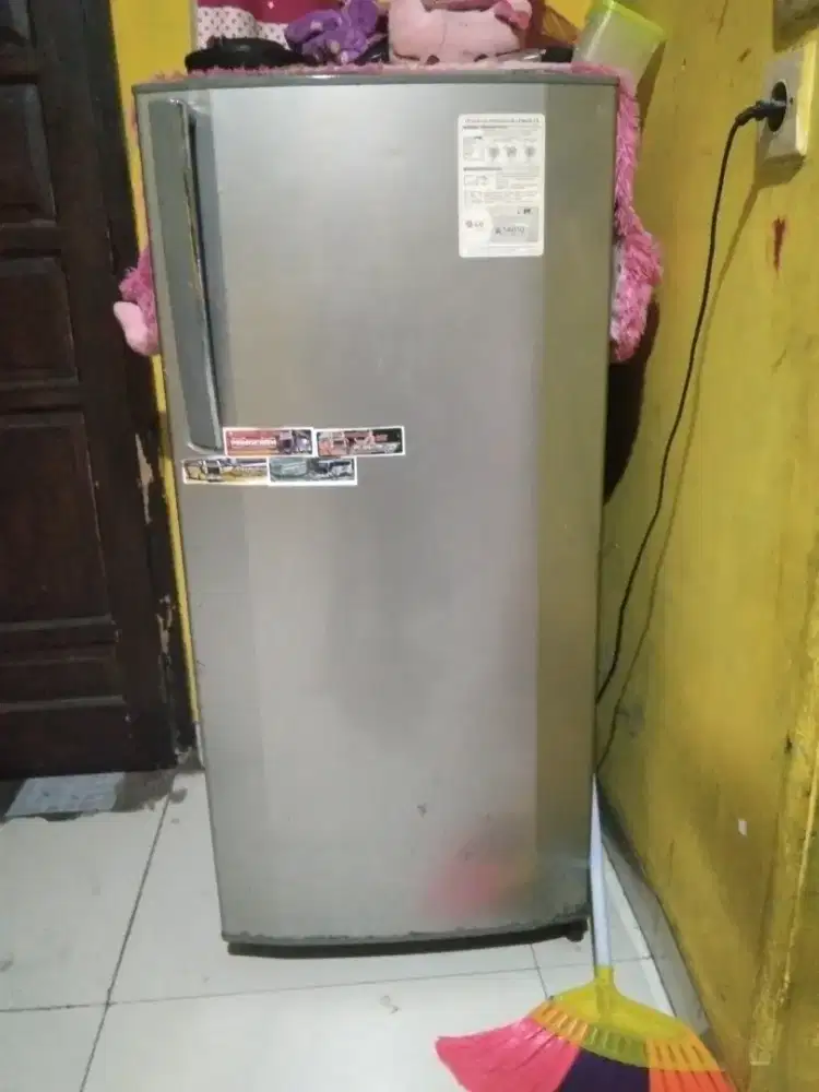 Kulkas merk LG satu pintu