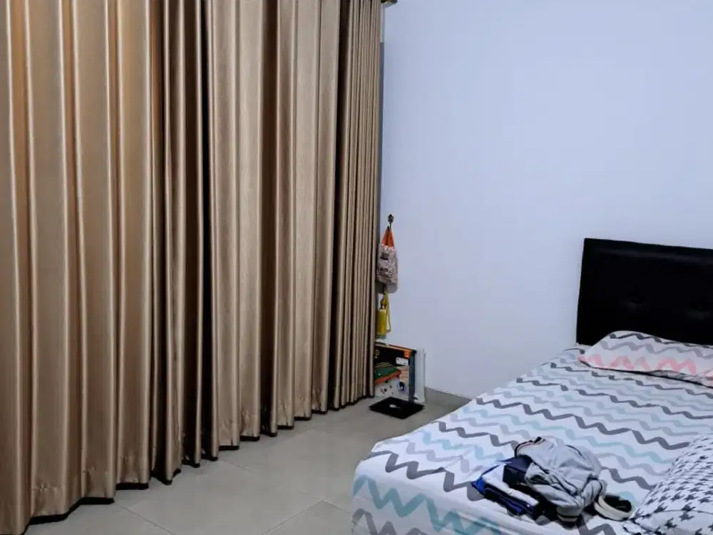 Disewakan Rumah 3 LT di Grisenda PIK Uk.5x16,5m2 Semi Furnished