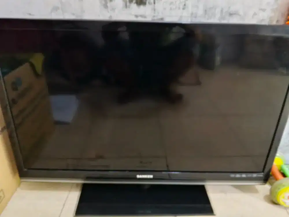 Jual borongan tv led sanken 40 inci matot dan lcd 17 inci msh hidup