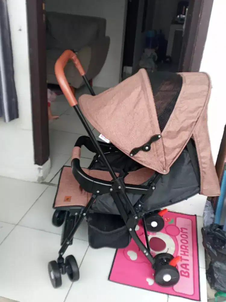 Stroller merk iora baby