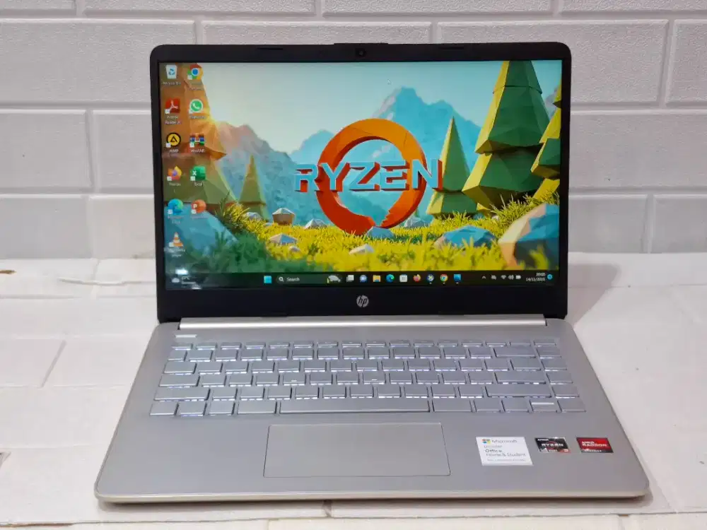 Laptop HP 14s- dk0xxx AMD Ryzen 3 5300U /RAM 8GB/ SSD 512GB