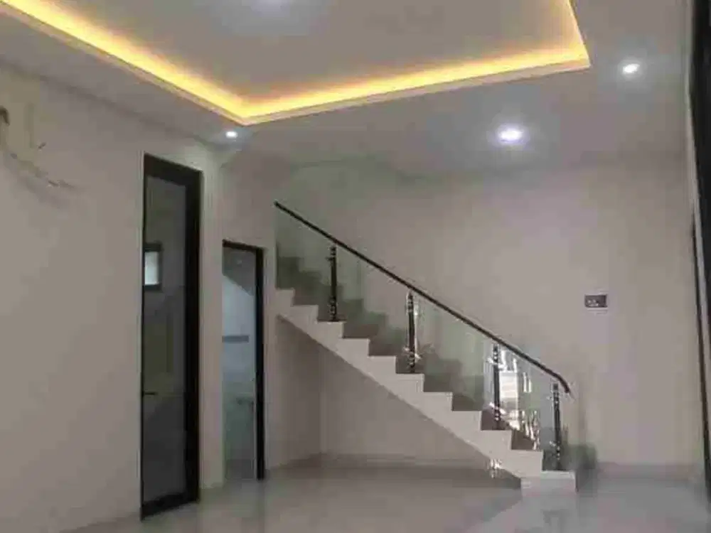 DIJUAL RUMAH BARU DIAN ISTANA SIAP HUNI