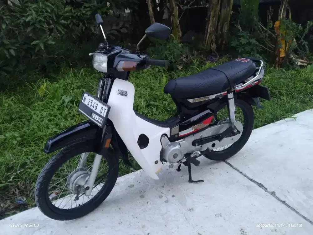 Honda Astrea prima