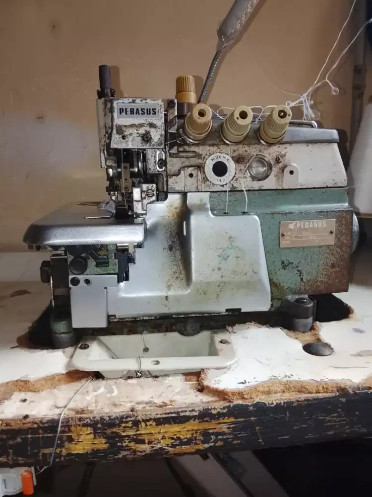 Mesin obras benang 4 merk pegasus