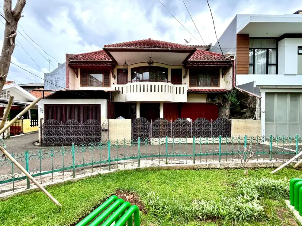 CUMA 3 M - AN ! RUMAH MEWAH VIEW TAMAN DI TEBET TIMUR