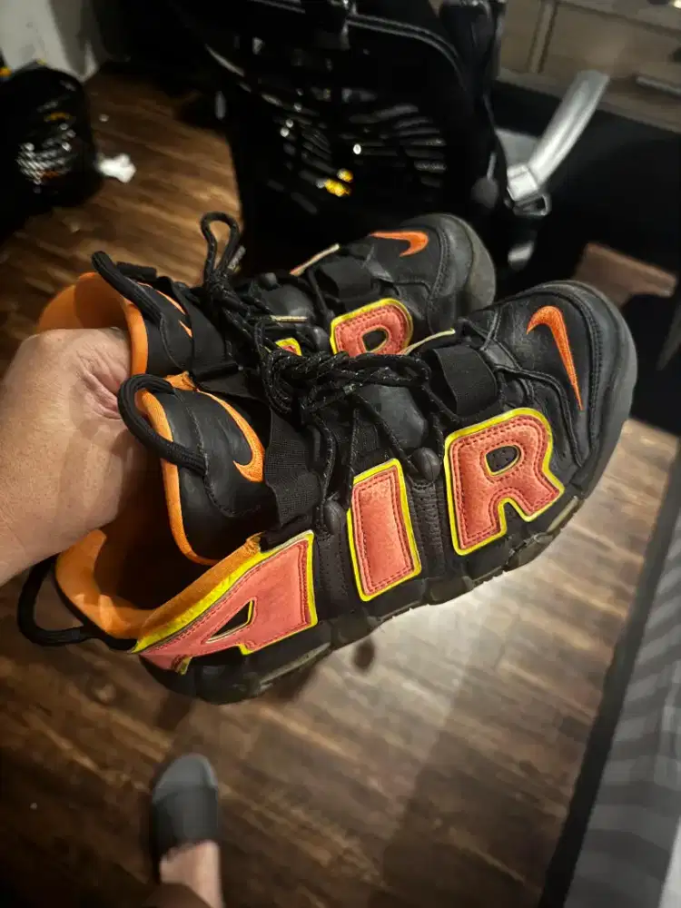 NIKE UPTEMPO HOT PUNCH SECOND ORIGINAL