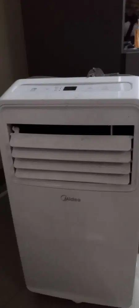 AC portable merk midea