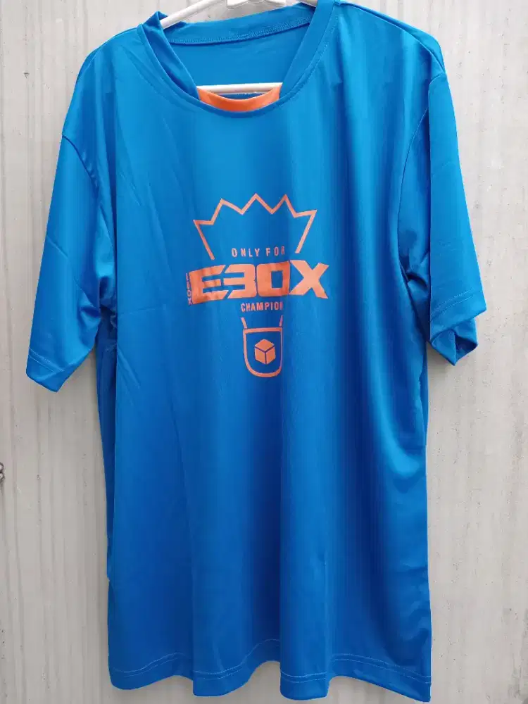 Kaos badminthon EBOX ukuran L dewasa baru gress