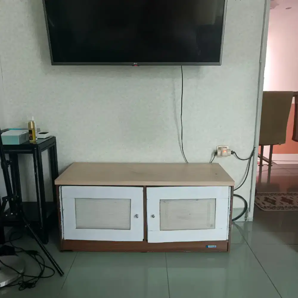 Meja TV/ dengan pintu, rak susun custom/home made