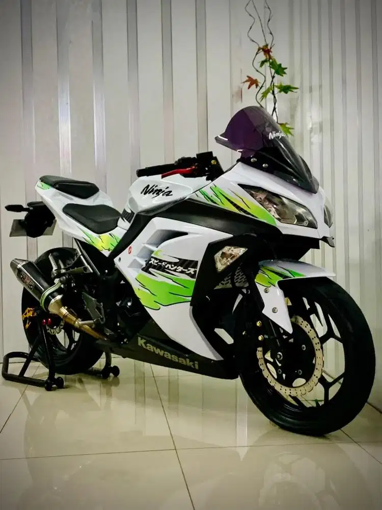 Kawasaki NINJA 250 Fi WHITE AD PAJAK ON