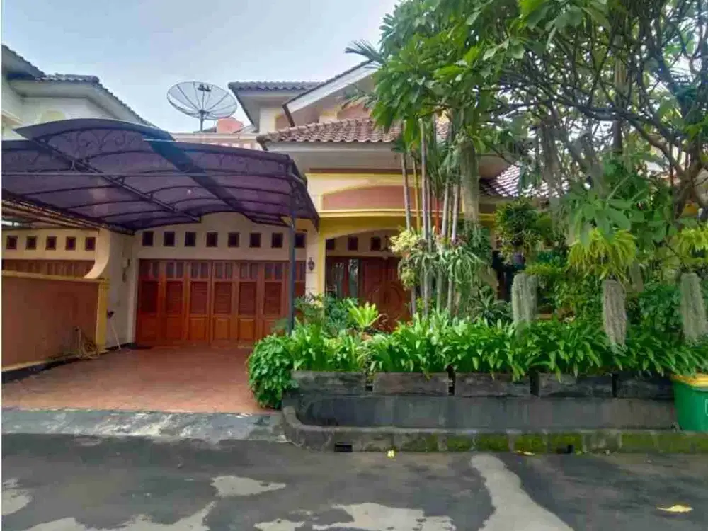 Rumah Luas di Jl.Raya Condet Komplek Pribadi Jakarta Timur