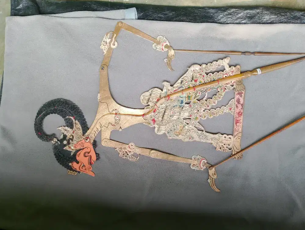 Wayangkulit seto utoro wiratsangka