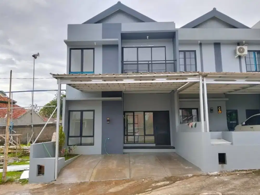 Dijual Rumah Ada Kolam Renangnya!