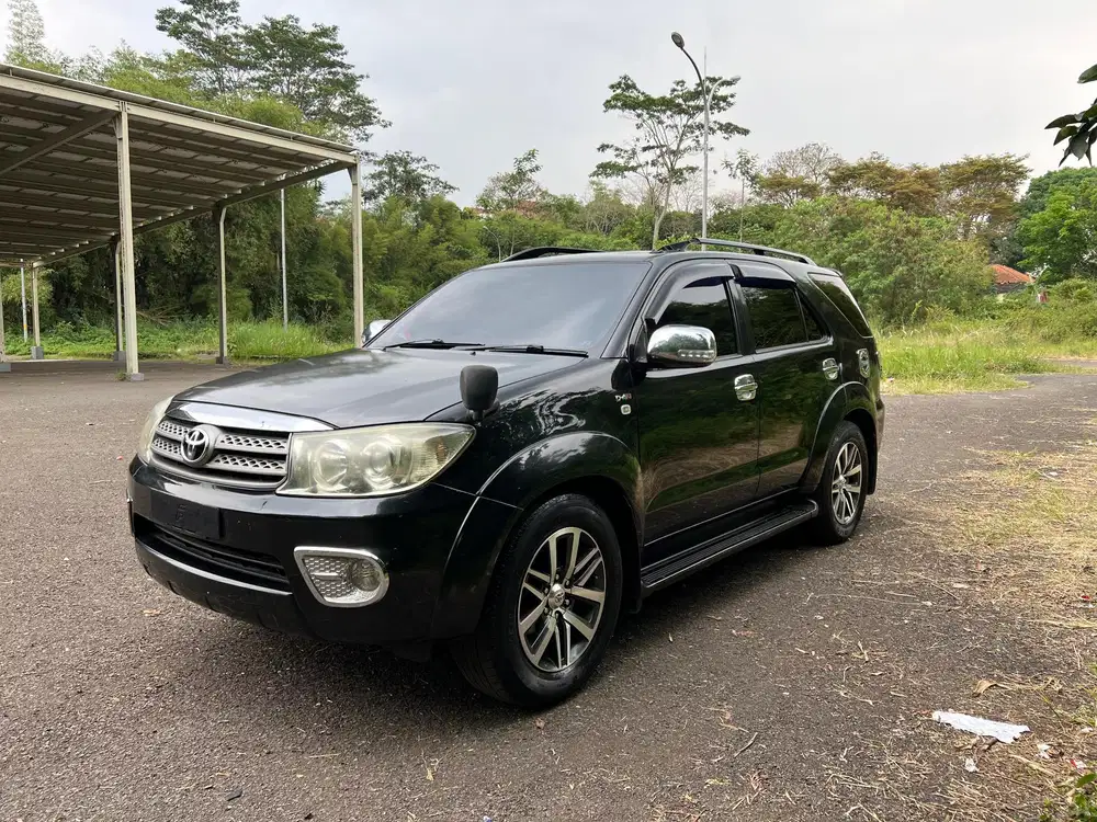 Toyota Fortuner 2010 Diesel