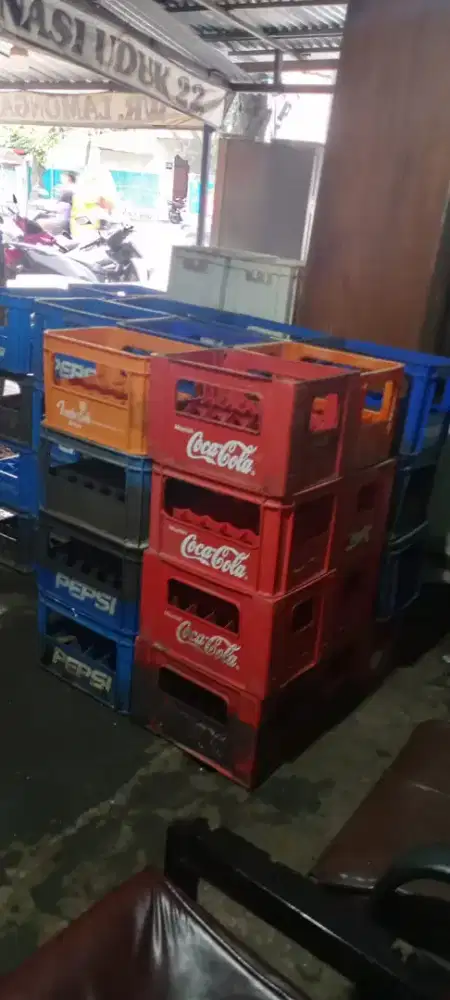 Krat botol Coca cola