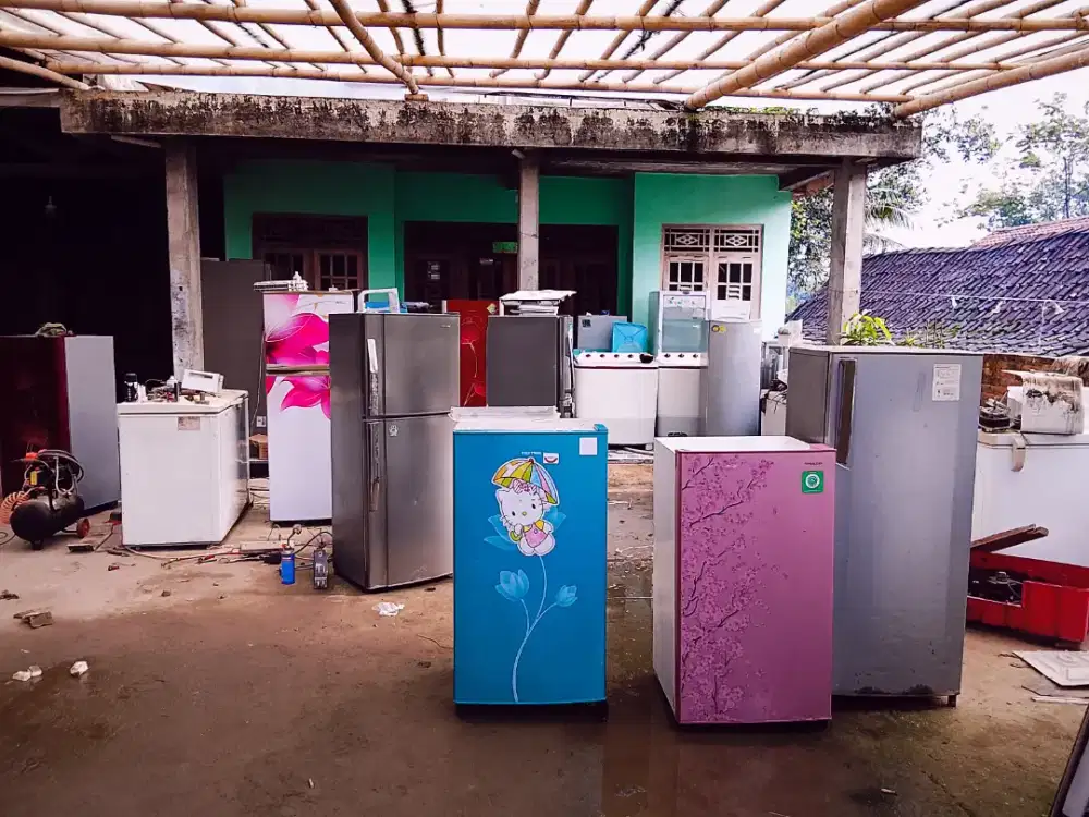 Dicari dan dibeli kulkas showcase frezeer segala kondisi