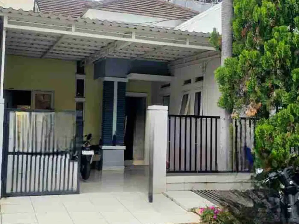 Cluster  Aralia depan taman  luas 144 m² , kamar 4. Di Harapan Indah Bekasi