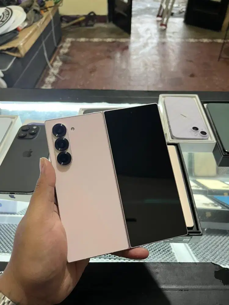 Samsung Zfold 6 12/512Gb Resmi sein