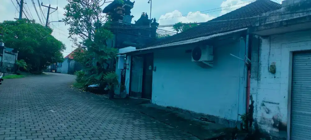 Jual rumah dan toko lokasi strategis di Padang Lestari Denpasar Bali