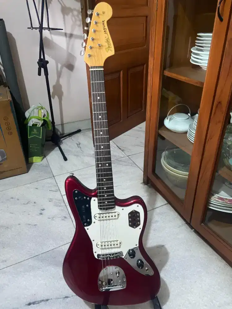 Gitar fender jaguar telecoustic dan van halen