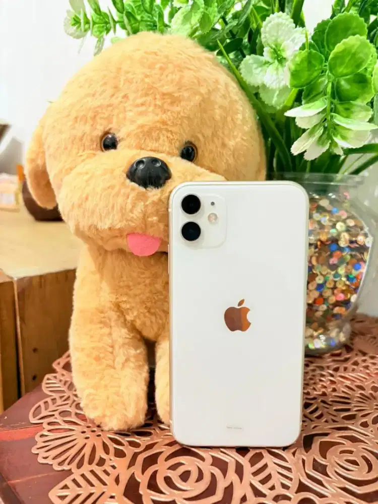 Iphone 11 64GB ex Digimap bonus case banyak