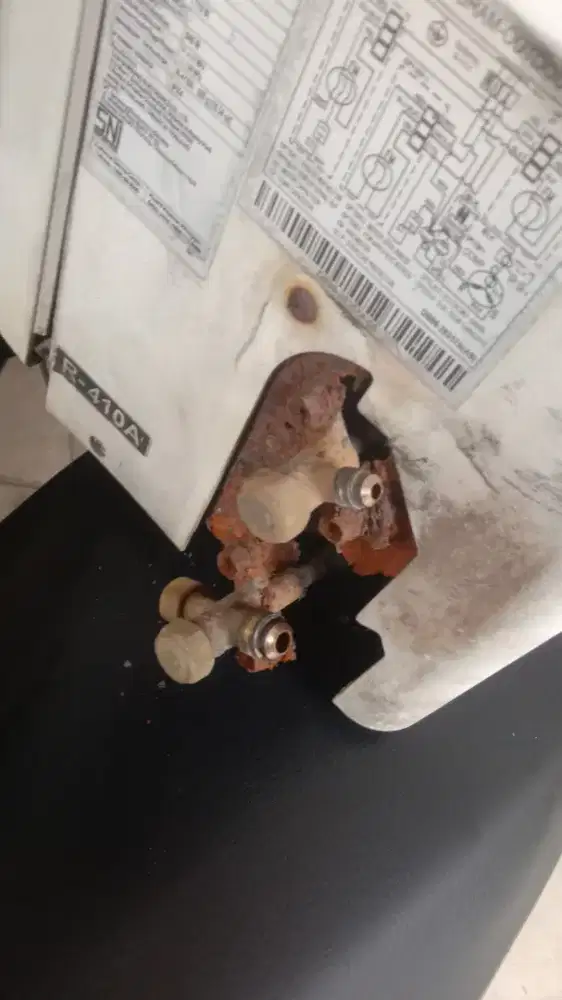 Lowongan teknisi atau helper ac dan helper listrik