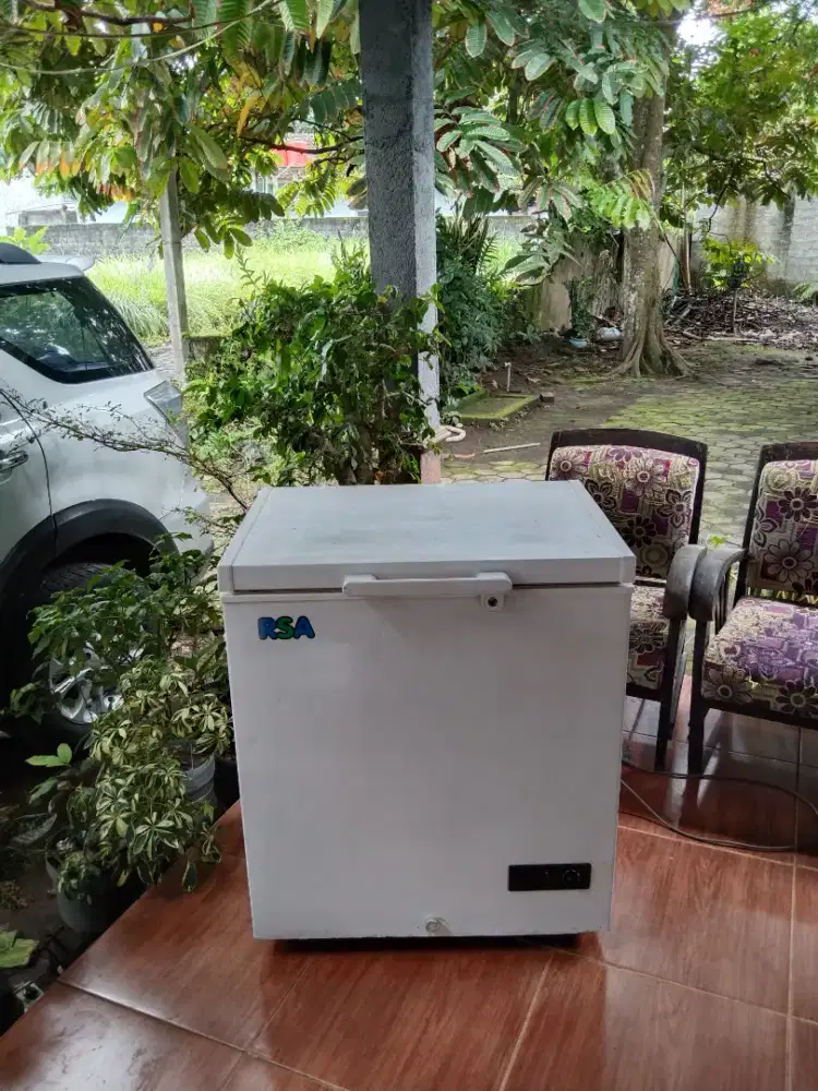 Freezer box 150 liter