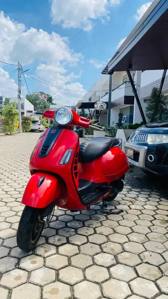 Vespa GTS 150 2015 Murah BU