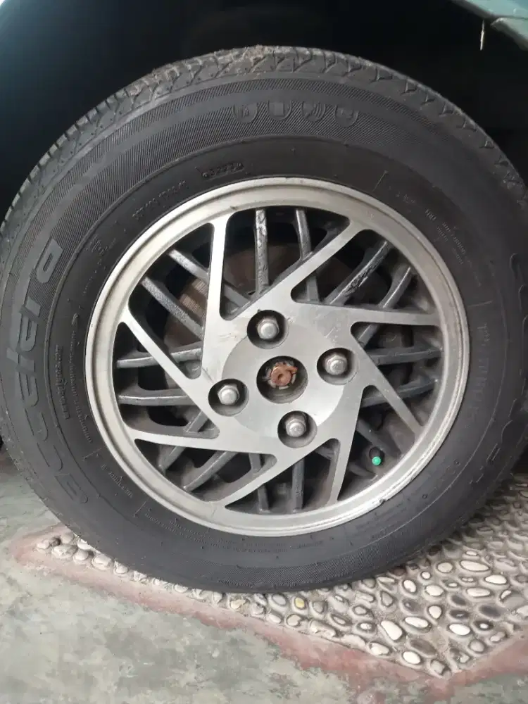 Velg R14 , cari tt sama kaleng