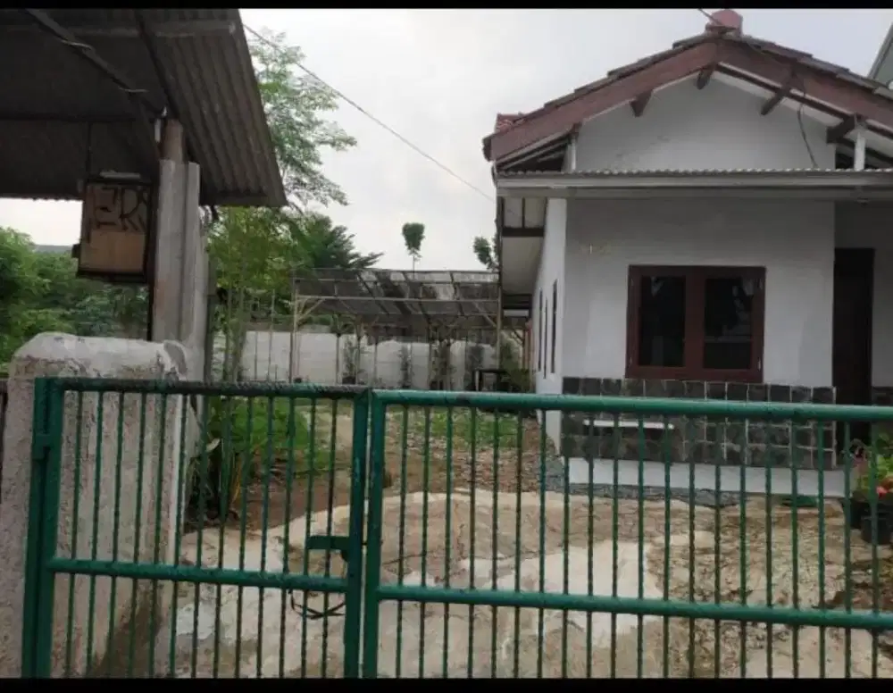 Dijual rumah Hitung tanah ngantong pas buat rumah kost dalam perumahan