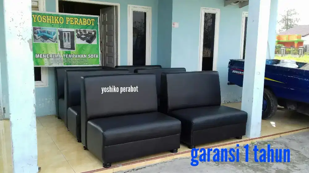 Yoshiko perabot - sofa cafe rental PS dll hitam polos