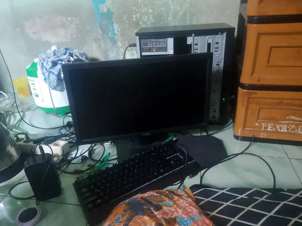 Jual komputer bos bekas udah males