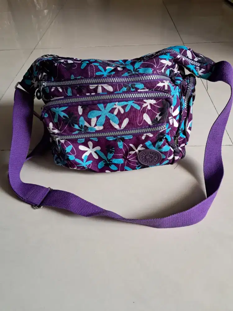 Tas slempang kipling