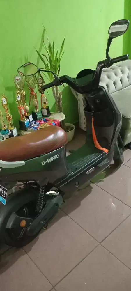 Sepeda listrik  uwinfly kunci ,sensor card