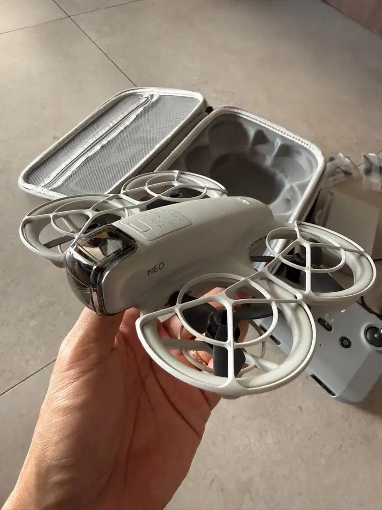 Dji neo drone camera fly more combo