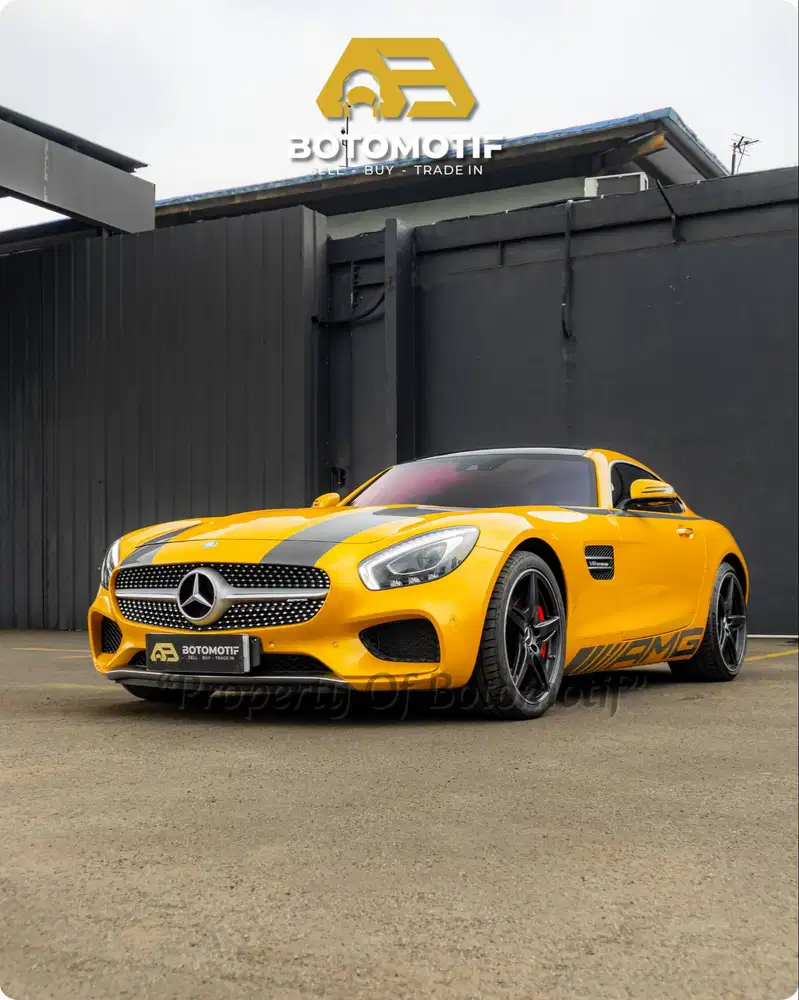Mercedes-AMG GT S Coupe 2015 Solarbeam Yellow