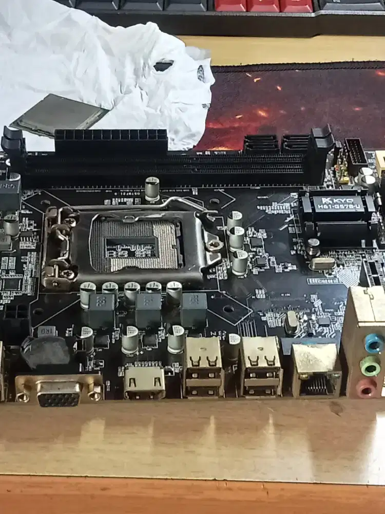 Motherboard H61 lga 1155 + processor i5-3470 + fan
