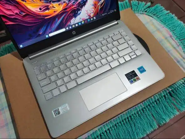Mulus istimewa garansi resmi , Laptop hp 14s dq3111tu