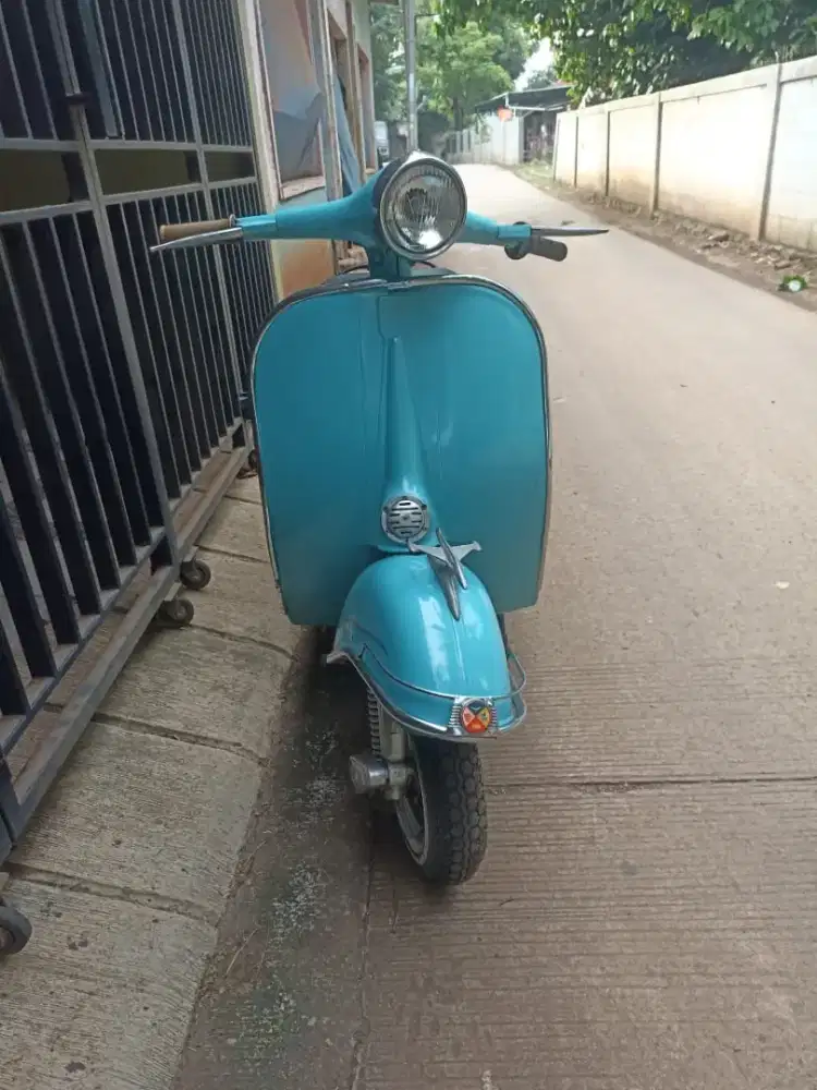 Vespa vbb tahun 65 mulus plat b