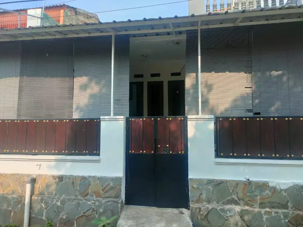 Rumah di Komplek Permata Cimahi, Bagus Sudah Renovasi