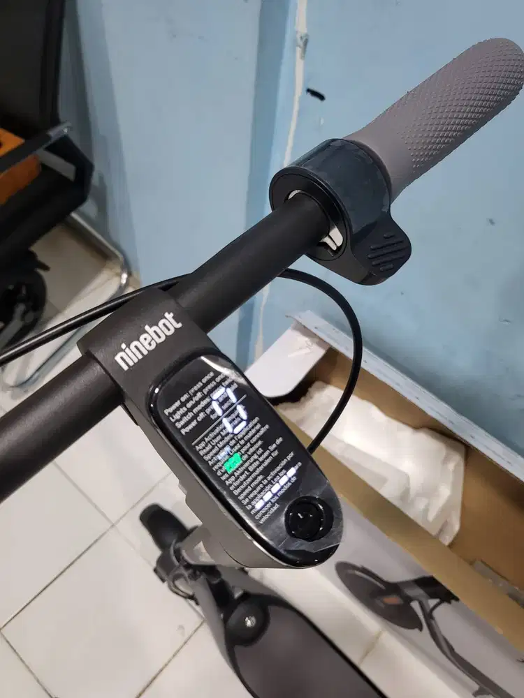 Sekuter Listrik Segway Ninebot D18 W (Second Like New)