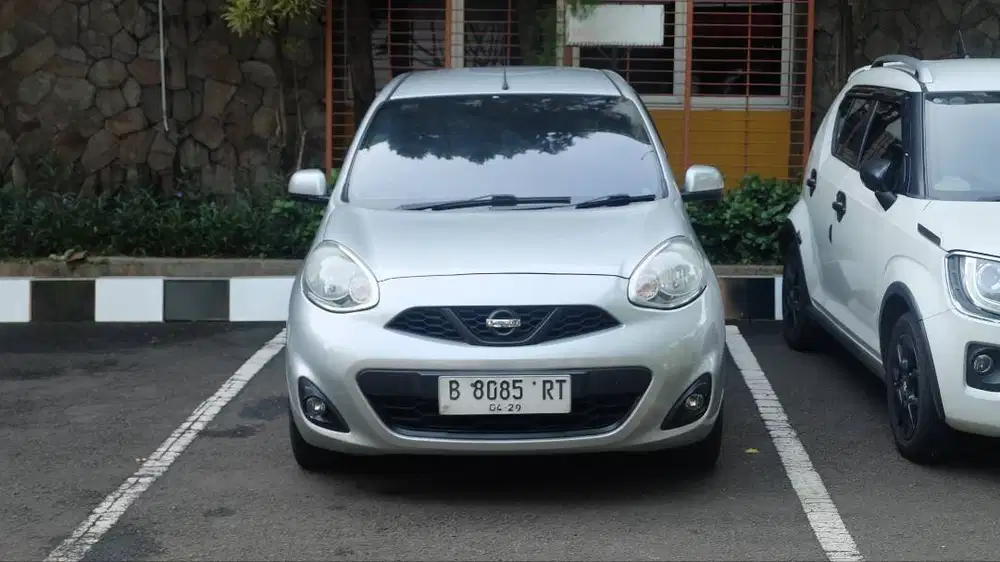 Nissan March Facelift 1.2 XS AT Thn 2013