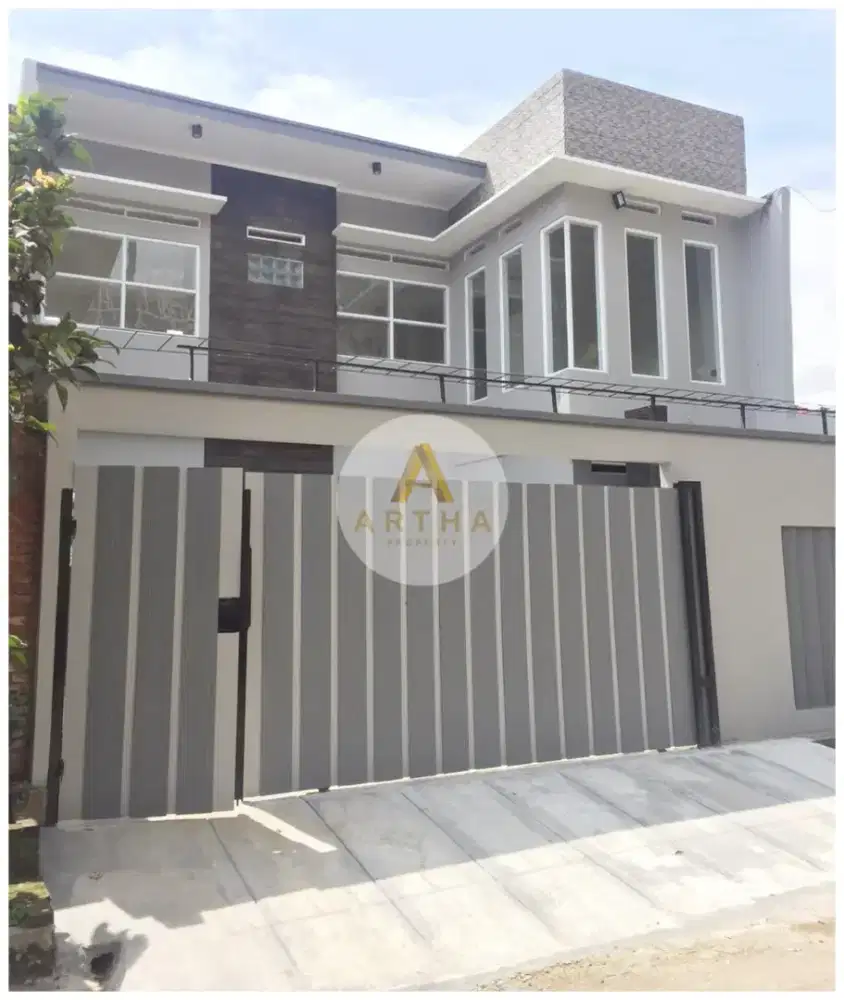 Rumah di setiabudi regency ada kolam renang harga murah