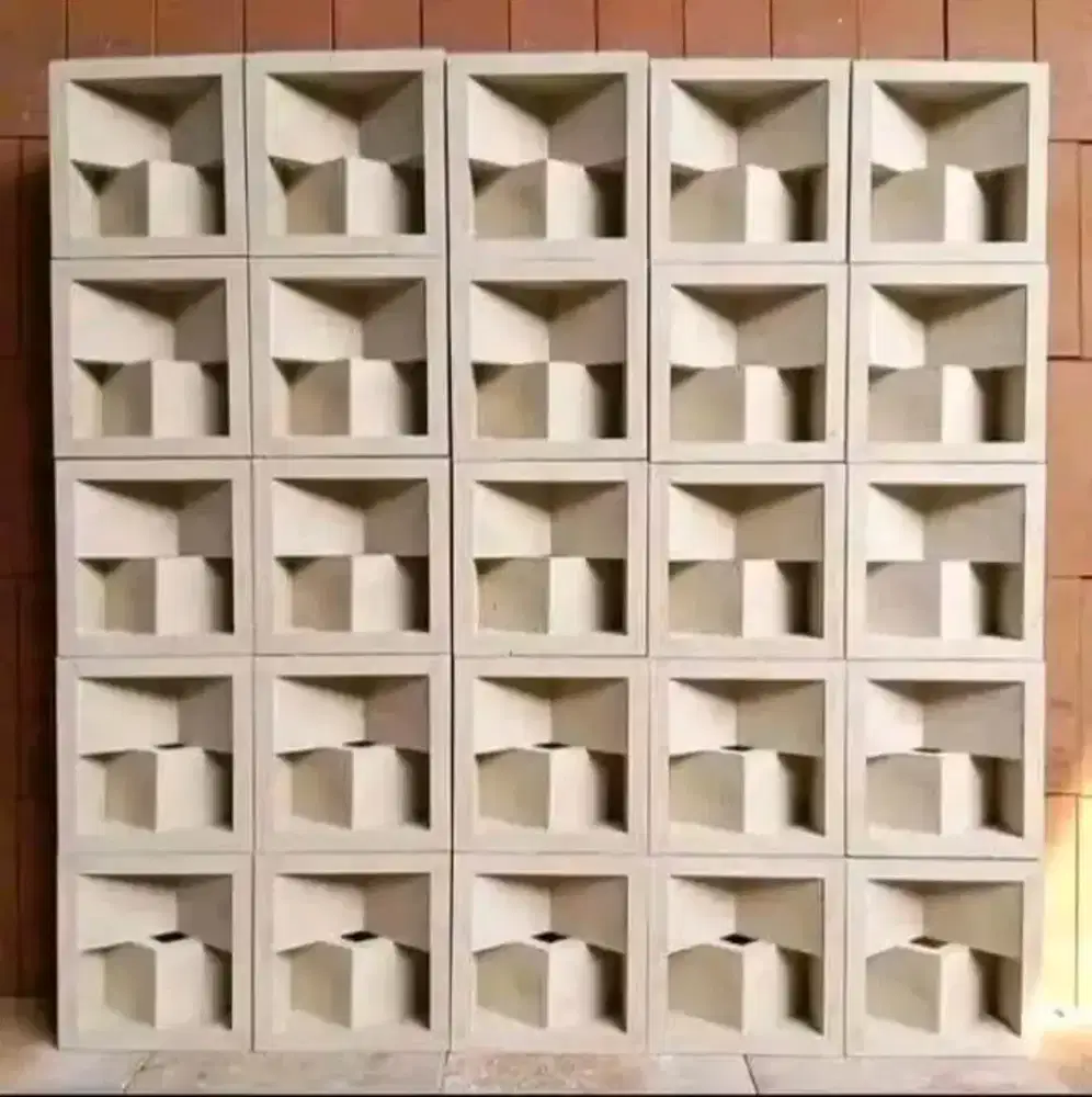 Roster beton minimalis