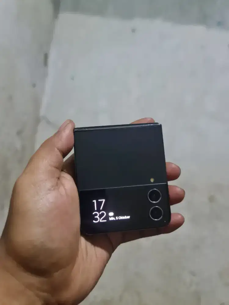 Samsung galaxy z flip 4 256GB sein