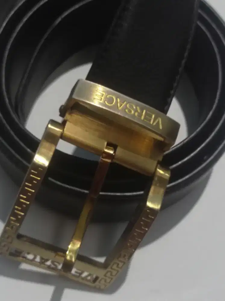 Ikat Pinggang Gesper Merek : Versace