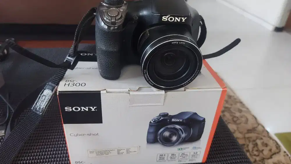 Kamera SONY DSC-H300