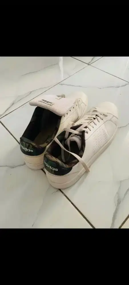 Sepatu adidas camo original